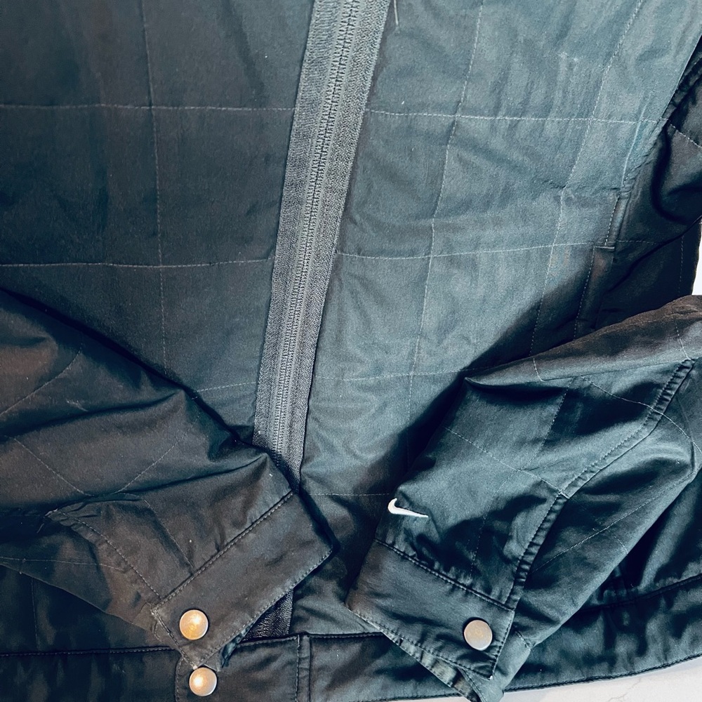 Nike ACG Black Quilted Women’s M Jacket - Picture 5 of 5
